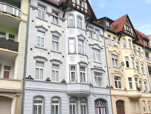 Wohnung zur Miete 590 € 4 Zimmer 108 m² frei ab sofort Weißenfels 06667