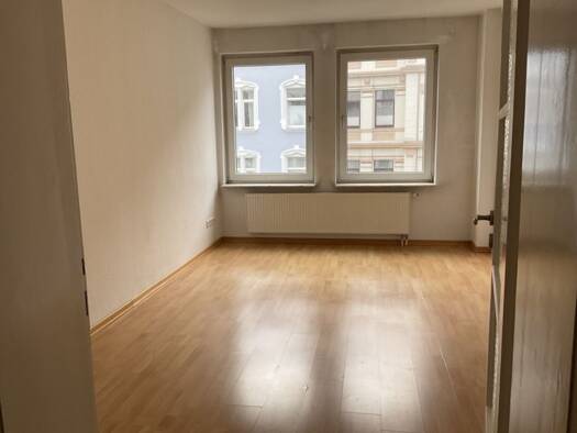Wohnung zur Miete 570 € 2 Zimmer 65 m² 2. Geschoss frei ab sofort Kriegerstr. 42 List Hannover 30161