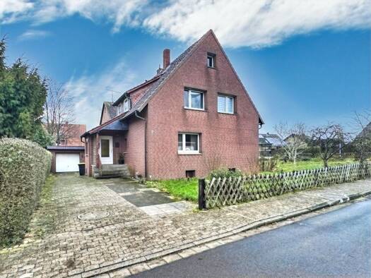 Mehrfamilienhaus zum Kauf 255.000 € 6 Zimmer 140,7 m² 759 m² Grundstück Altenhagen Hagenburg 31558