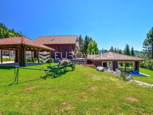 Haus zum Kauf 740.000 € 4 Zimmer 350 m² Vrata Fužine