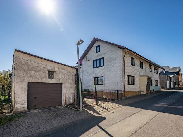 Doppelhaushälfte zum Kauf provisionsfrei 29.000 € 7 Zimmer 107 m² 200 m² Grundstück Großbreitenbach 98701
