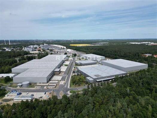 Halle/Industriefläche zur Miete - Erstbezug provisionsfrei 46.126 m² Lagerfläche teilbar ab 5.062 m² Ludwigsfelde 14974