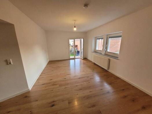 Wohnung zur Miete 1.250 € 3 Zimmer 72 m² 1. Geschoss frei ab sofort Mirabellenstraße Obertürkheim Stuttgart 70329