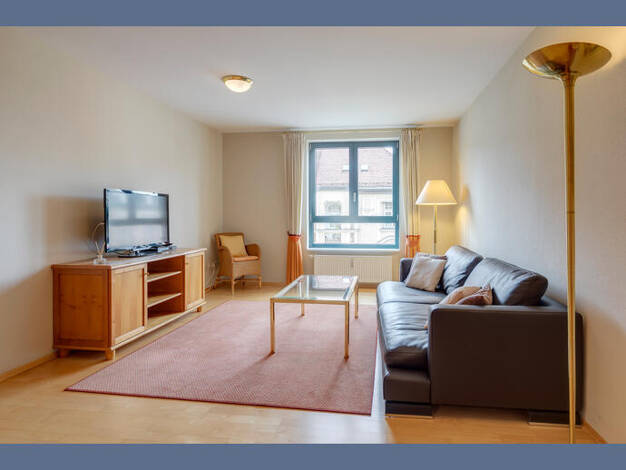 Wohnung zur Miete 1.760 € 2 Zimmer 75 m² frei ab 30.09.2026 Maxvorstadt München 80333