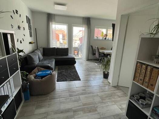 Wohnung zur Miete 675 € 2 Zimmer 61 m² Geschoss 1/2 frei ab 01.07.2026 Schillerstraße 4 Weisendorf 91085
