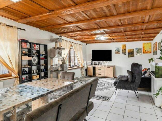 Wohnung zum Kauf 195.000 € 3,5 Zimmer 105 m² 2. Geschoss Gosheim 78559