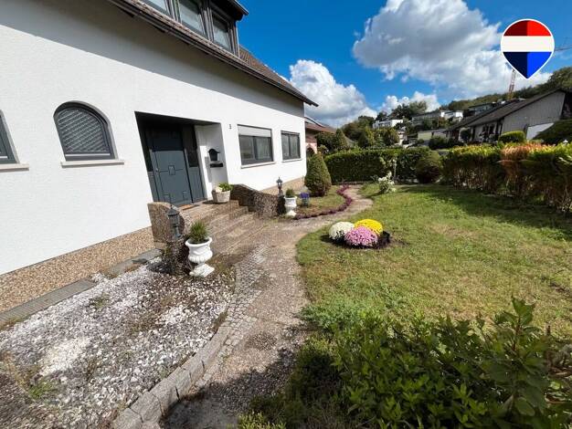 Einfamilienhaus zum Kauf 549.000 € 9 Zimmer 268 m² 698 m² Grundstück Lisdorf Saarlouis 66740