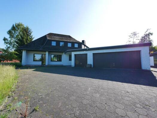 Sonstiges zum Kauf 395.000 € 11 Zimmer 515,1 m² 4.084 m² Grundstück Bad Driburg 33014