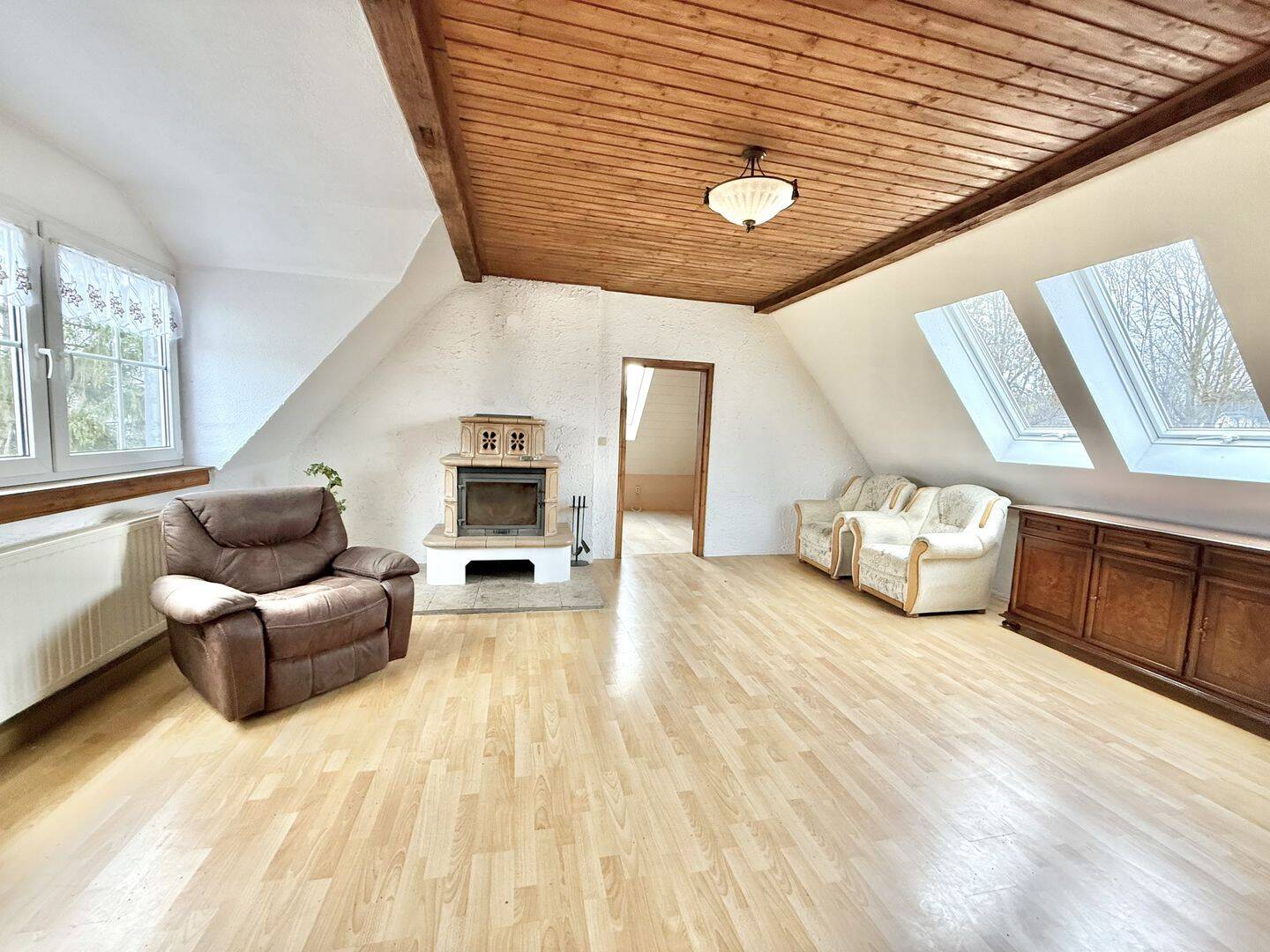 Immobilie in Eslarn - attraktives Wohnhaus am Ortsrand gelegen - Bild 3