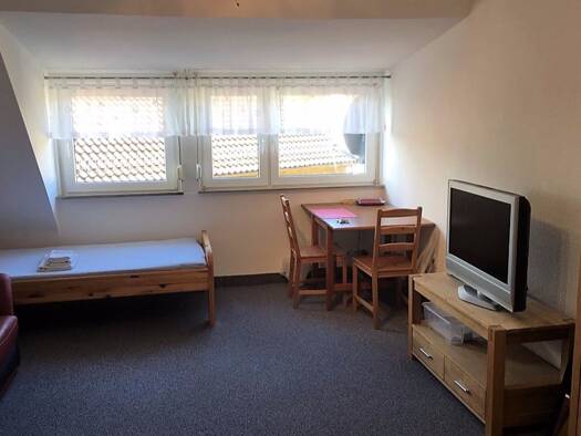 Wohnung zur Miete auf Zeit 910 € 1 Zimmer 28 m² frei ab 30.09.2026 Hauptstraße Vaihingen Vaihingen 70563