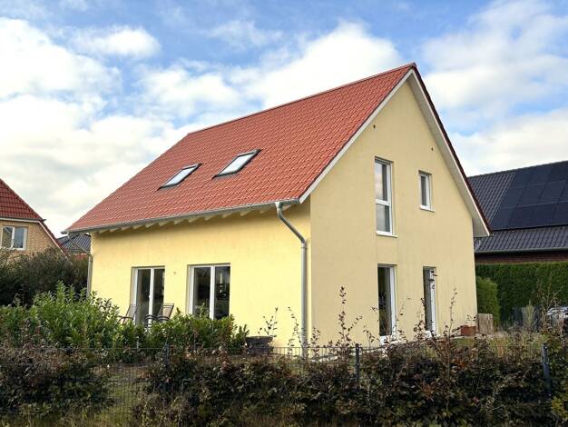 Einfamilienhaus zum Kauf 549.000 € 5 Zimmer 140 m² 555 m² Grundstück Bad Bramstedt 24576