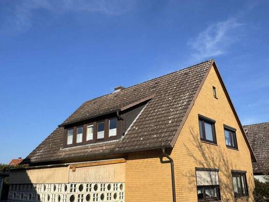 Einfamilienhaus zum Kauf 229.000 € 10 Zimmer 212 m² 678 m² Grundstück frei ab sofort Uelzen 29525