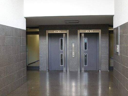 Wohnung zur Miete 672 € 2 Zimmer 64 m² 18. Geschoss Regerstraße 2 Lerchenberg Mainz 55127