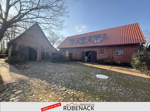 Haus zum Kauf 485.000 € 15 Zimmer 325 m² 7.444 m² Grundstück Estorf 31629