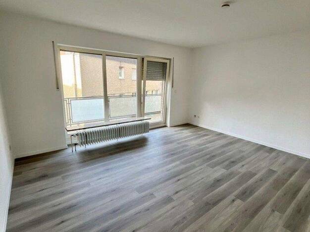 Wohnung zur Miete 786 € 3 Zimmer 63 m² 1. Geschoss Schloß Neuhaus Paderborn OT Schloß Neuhaus 33104