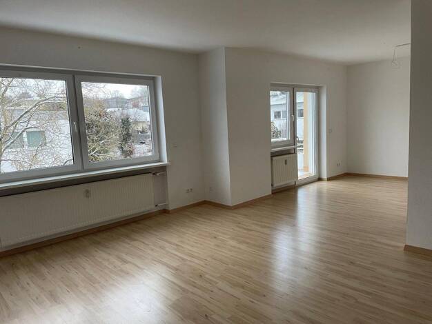 Wohnung zur Miete 1.020 € 3 Zimmer 85 m² Usingen Usingen 61250