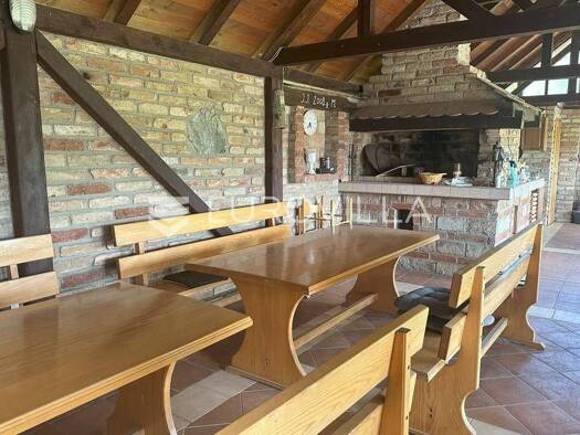 Haus zum Kauf 249.000 € 3 Zimmer 500 m² Velika Velika