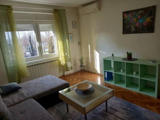 Wohnung zur Miete 800 € 3 Zimmer 49 m² Pescenica, Pescenica - Zitnjak Zitnjak
