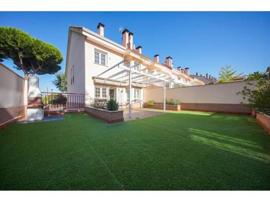 Reihenhaus zum Kauf 1.250.000 € 5 Zimmer 371 m² Pozuelo de Alarcón 28223