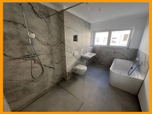 Wohnung zur Miete 1.345 € 4 Zimmer 112,1 m² 1. Geschoss frei ab 01.12.2026 Tschirchstraße Pforten Gera 07546