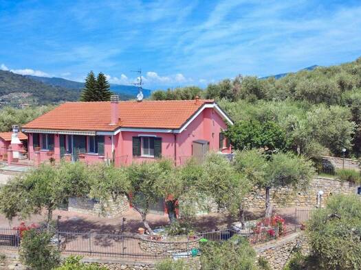 Villa zum Kauf 720.000 € 7 Zimmer 187 m² 2.815 m² Grundstück Meerblick Imperia 18100
