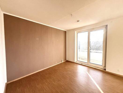 Wohnung zur Miete 387 € 4 Zimmer 64,5 m² 2. Geschoss frei ab 01.06.2026 Olvenstedter Graseweg 55 Großer Silberberg Magdeburg 39128