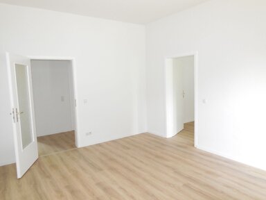 Wohnung zur Miete 676 € 3 Zimmer 70,3 m² 1. Geschoss Mathildenstr. 20 Pirnaische Vorstadt Dresden 01069