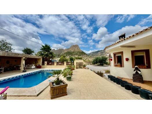 Villa zum Kauf 350.000 € 5 Zimmer 135 m² 17.000 m² Grundstück Relleu 03578