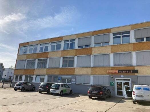 Bürogebäude zur Miete provisionsfrei 209 € 32 m² Bürofläche Badische Straße 3 Döbeln Döbeln 04720