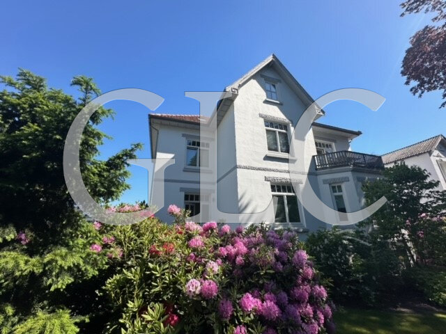 Villa zum Kauf 1.150.000 € 8 Zimmer 278 m²<br/>Wohnfläche 597 m²<br/>Grundstück Rellingen 25462