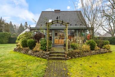 Einfamilienhaus zum Kauf 435.000 € 4 Zimmer 121 m² 1.130 m² Grundstück Quickborn 25451
