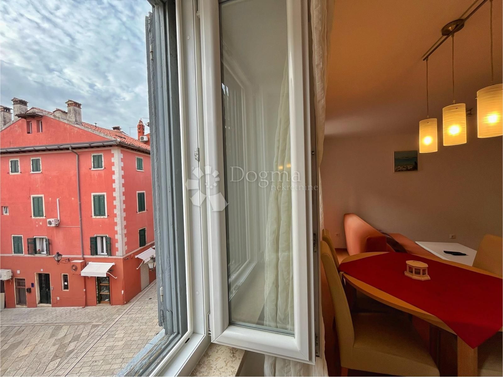 Wohnung zum Kauf 273.000 € 2 Zimmer 51 m²<br/>Wohnfläche 2.<br/>Geschoss Rovinj center 52210