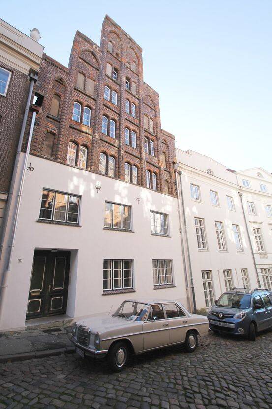 Mehrfamilienhaus zum Kauf provisionsfrei als Kapitalanlage geeignet 2.190.000 € 663 m²<br/>Wohnfläche 394 m²<br/>Grundstück Innenstadt Lübeck 23552