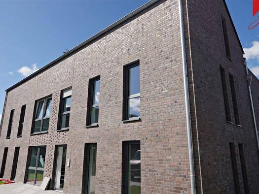 Wohnung zur Miete - Erstbezug 880 € 3 Zimmer 84,1 m² frei ab sofort Heidmühle Schortens 26419