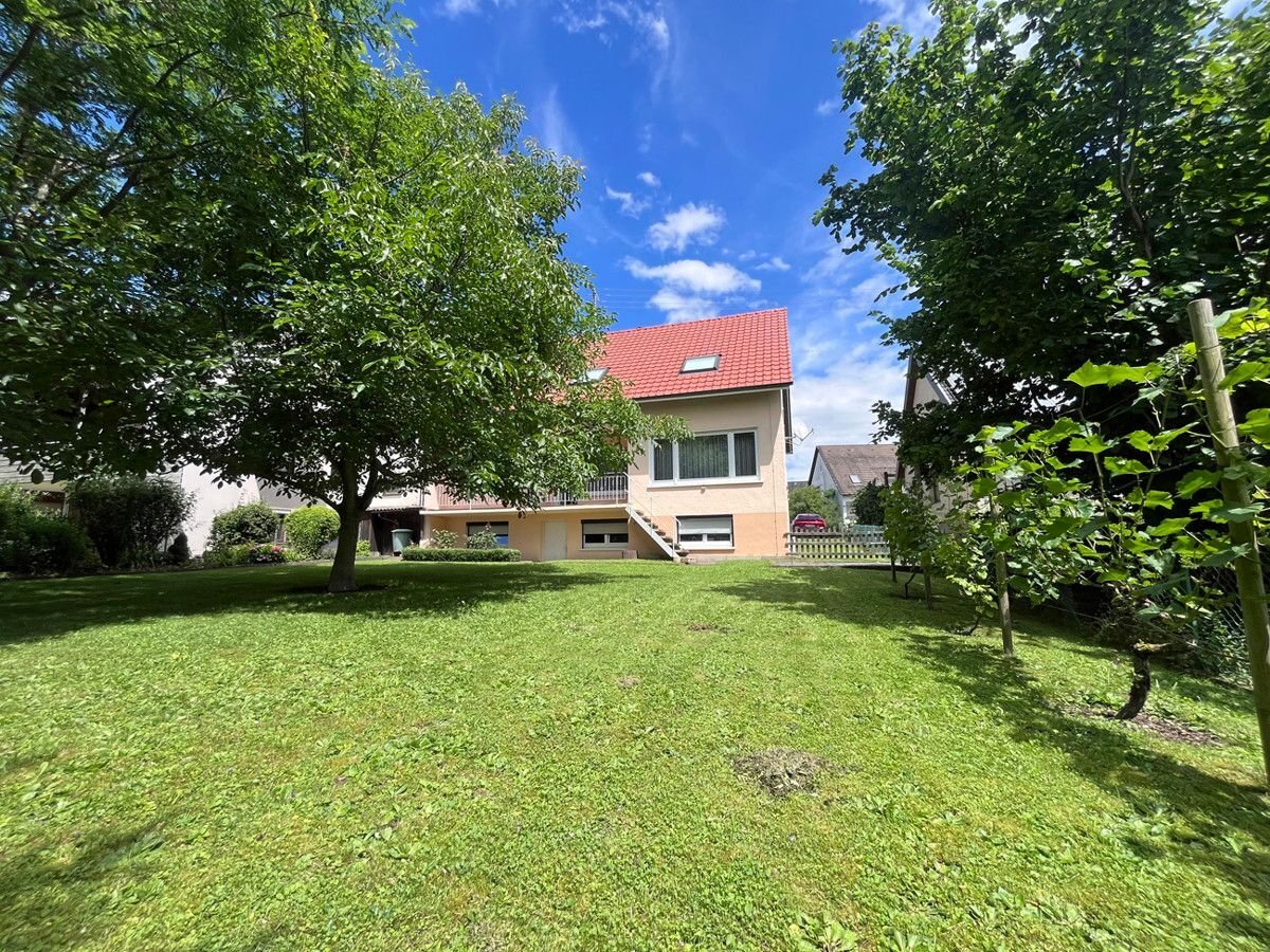 Mehrfamilienhaus zum Kauf 598.000 € 6 Zimmer 160 m²<br/>Wohnfläche 820 m²<br/>Grundstück Oberjesingen Herrenberg 71083