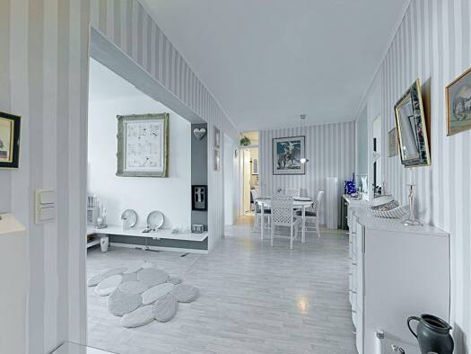 Wohnung zum Kauf 299.999 € 4 Zimmer 96,9 m² Schönberg Stuttgart 70599