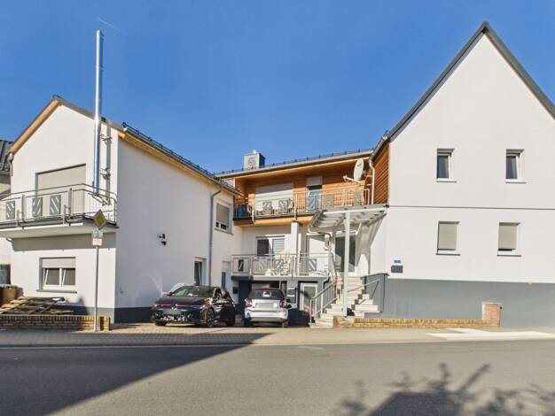 Mehrfamilienhaus zum Kauf 395.000 € 8 Zimmer 250 m² 313 m² Grundstück Münchholzhausen Wetzlar 35581
