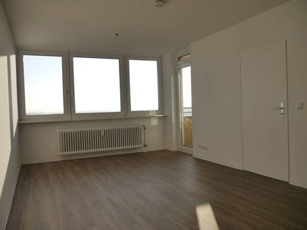 Wohnung zur Miete 743 € 2 Zimmer 65,2 m² 12. Geschoss frei ab 29.07.2026 Goethestr. 138 Bischofsheim Maintal 63477