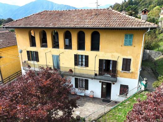 Bauernhaus zum Kauf 450.000 € 5 Zimmer 211 m² 5.000 m² Grundstück Via cascata Omegna
