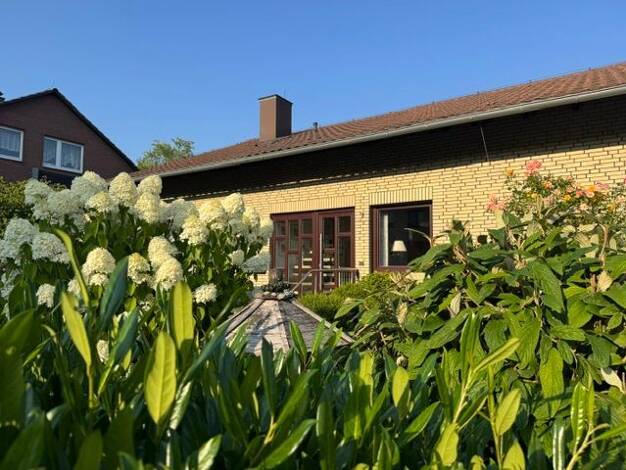 Einfamilienhaus zum Kauf 545.000 € 7 Zimmer 278 m² 872 m² Grundstück frei ab sofort Hardegsen Hardegsen 37181