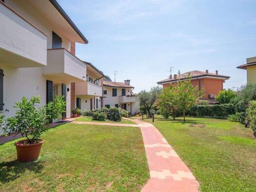 Haus zum Kauf 320.000 € 2 Zimmer 105 m² Garda 37016