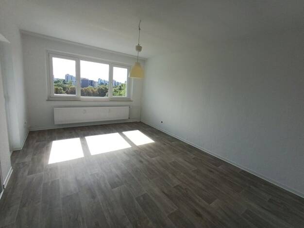 Wohnung zur Miete 589 € 2 Zimmer 60 m² 6. Geschoss Helsinkistraße 88 Mettenhof Mettenhof 24109