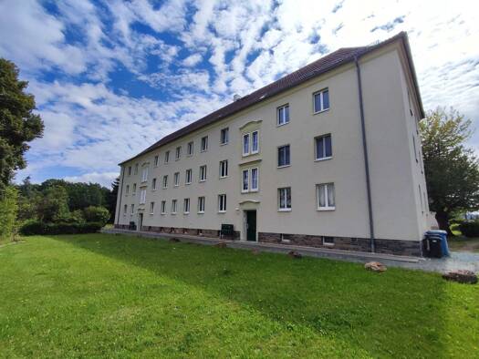 Wohnung zum Kauf 49.000 € 3 Zimmer 66 m² 2. Geschoss Neuwürschnitz Oelsnitz/Erzgebirge 09376