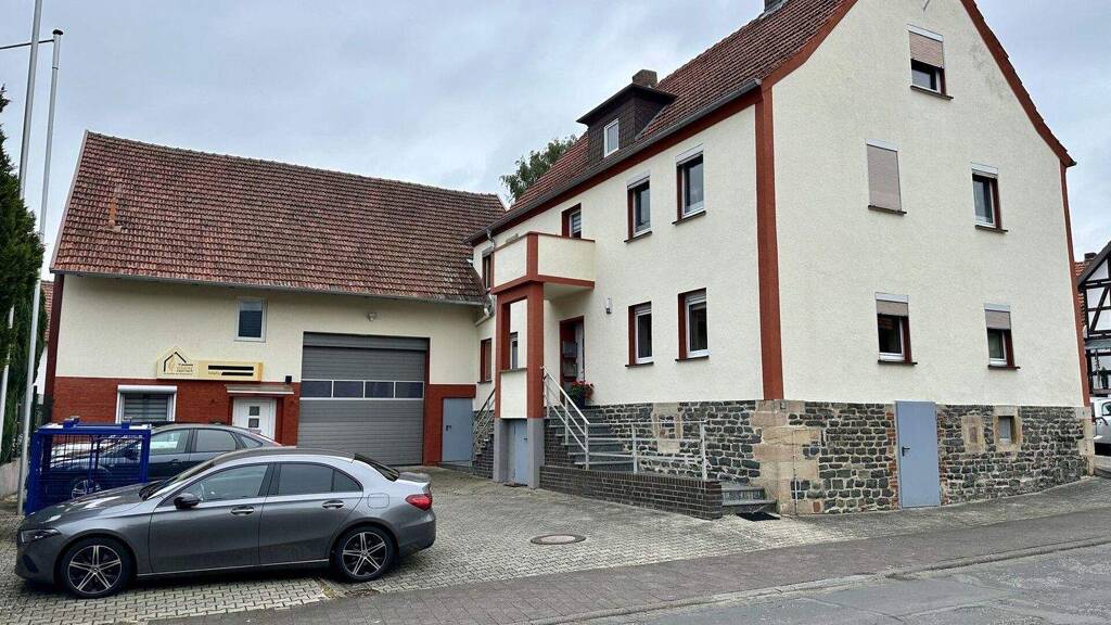 Mehrfamilienhaus zum Kauf 310.000 € 250 m² 714 m² Grundstück Wernswig Homberg (Efze) / Wernswig 34576