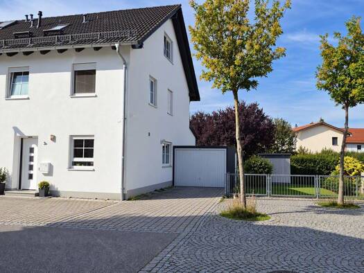 Doppelhaushälfte zum Kauf provisionsfrei 787.000 € 6 Zimmer 153 m² 343 m² Grundstück Wolfgang Landshut 84032