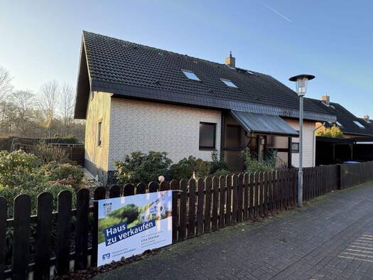 Einfamilienhaus zum Kauf 460.000 € 8 Zimmer 160 m² 656 m² Grundstück Burgdorf 31303