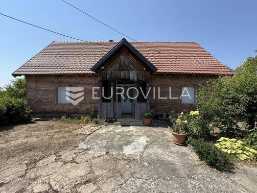 Haus zum Kauf 195.000 € 2 Zimmer 272 m² Lupoglav Brckovljani