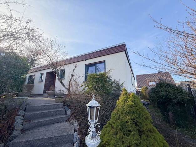 Bungalow zum Kauf 379.000 € 6 Zimmer 210,8 m² 883 m² Grundstück Eicha Ahorn 96482