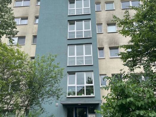 Wohnung zur Miete nur mit Wohnberechtigungsschein 406 € 3 Zimmer 75,9 m² 2. Geschoss frei ab 01.08.2026 Adenauerstraße 18 Aschenberg Fulda 36039