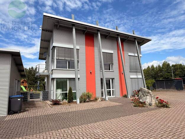 Haus zur Miete 5.000 € 5 Zimmer 185 m² 9.760 m² Grundstück frei ab sofort Zella-Mehlis 98544